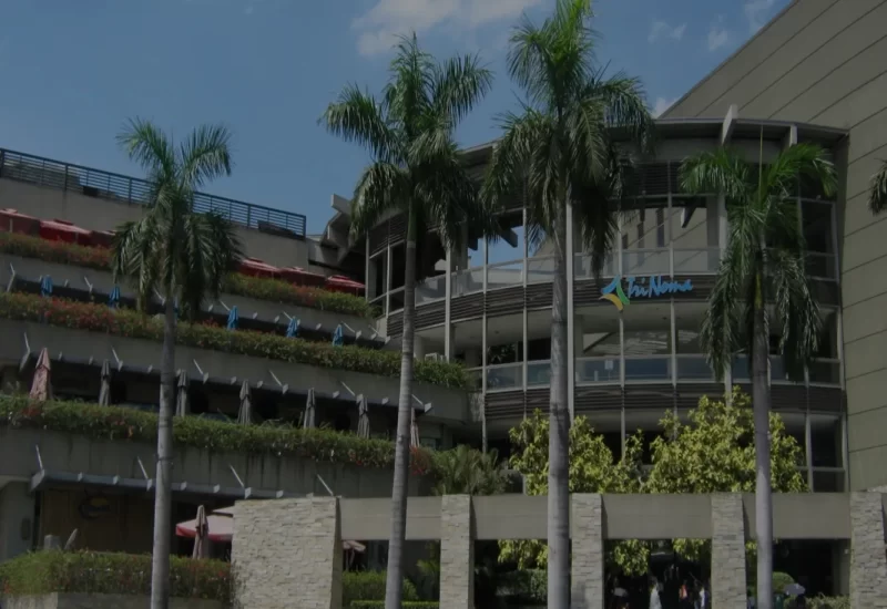 Trinoma